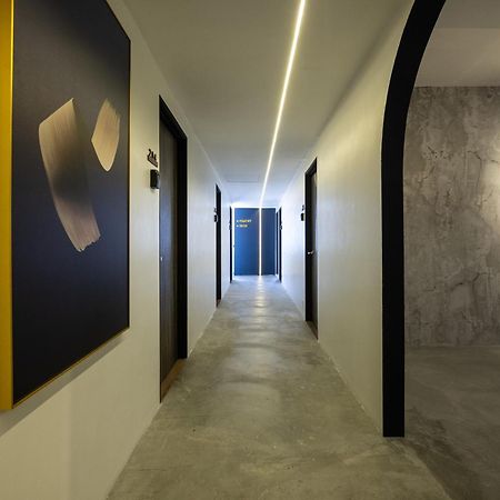 ホテル Boutique Hidden Loft ブキッ・ムルタジャム エクステリア 写真